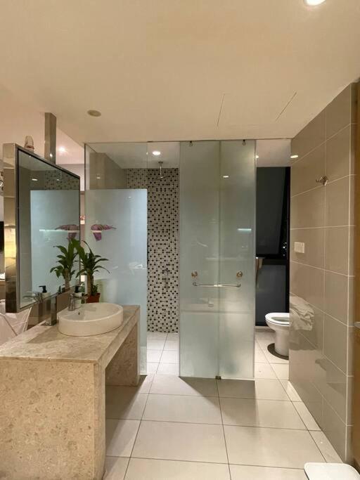 Apartment D' Majestic Place By Bimbee *